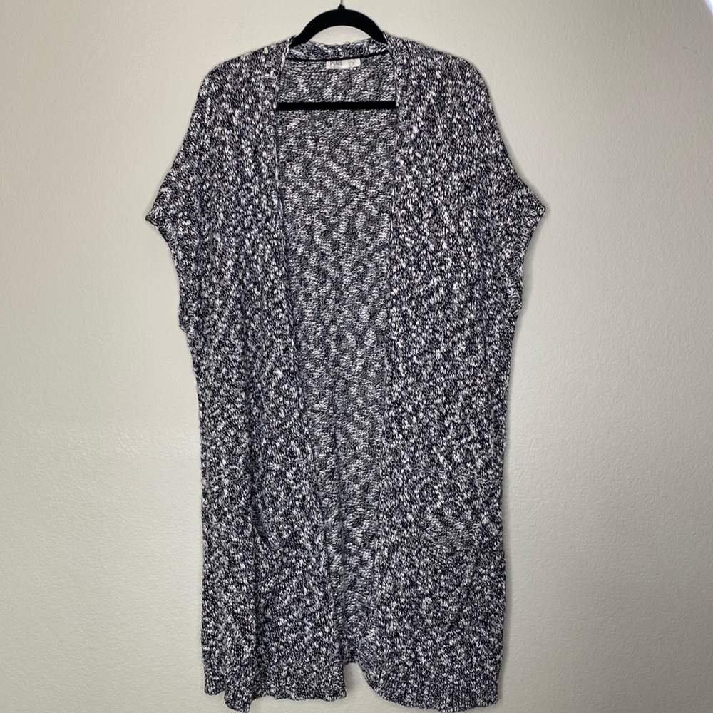 Ulla Popken long short sleeve sweater duster pockets large black white